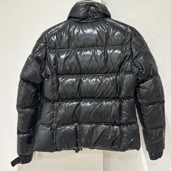 Authentic Moncler Black Puffer Jacket – Size S – Certilogo Verified - Picture 2 of 8